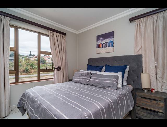 2 BEDROOM APARTMENT FOR SALE IN UMHLANGA CENTRAL
